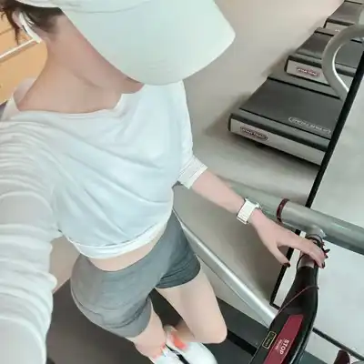 陆宏